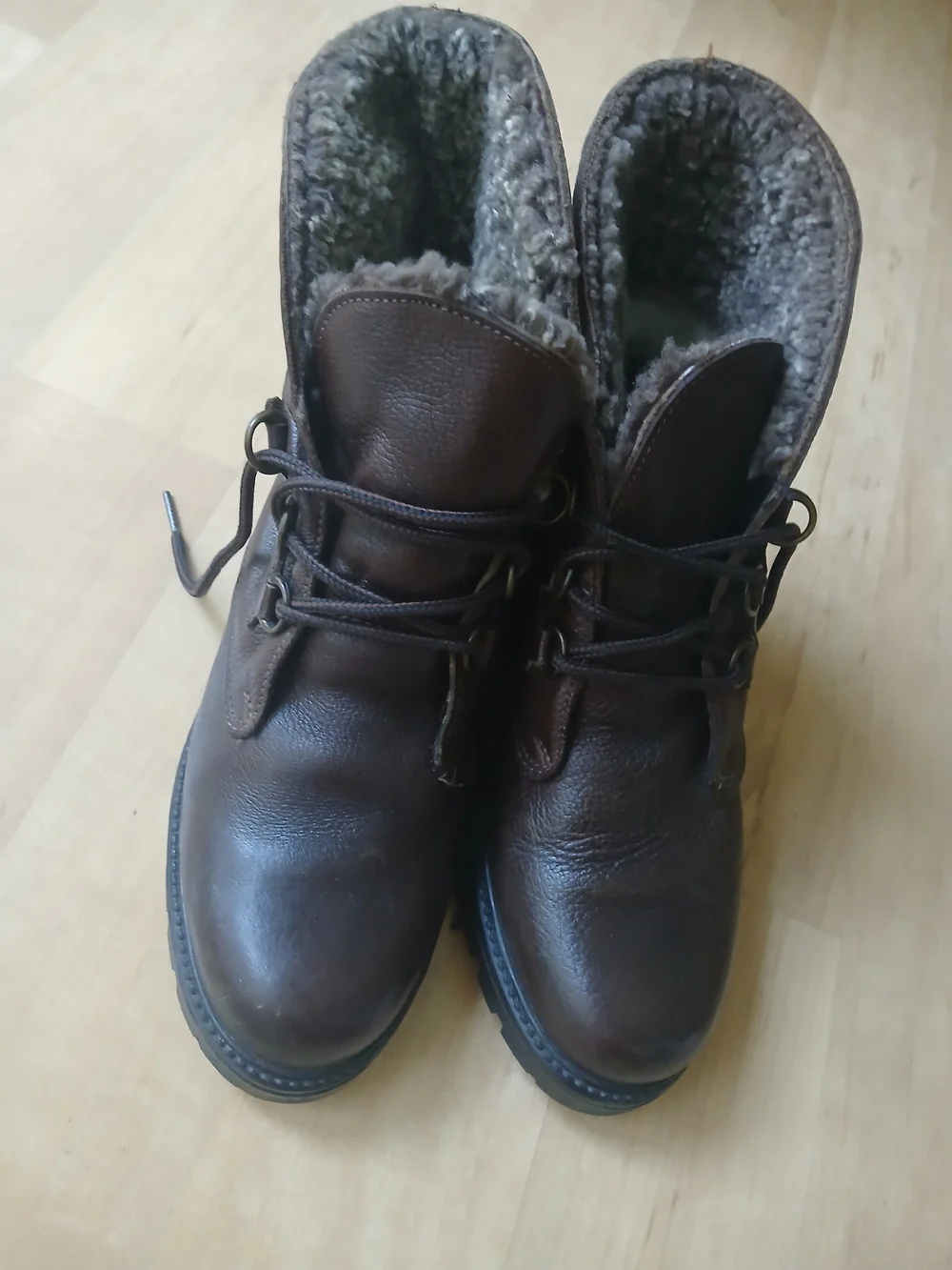 La CANADIENNE 7.5-8 Brown Leather Lace Up Shirling Lined Winter Boots